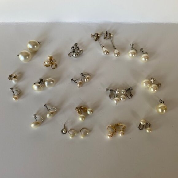 Vintage Faux Pearl Earring Lot 12 Pairs. Clip ons. - Picture 1 of 8